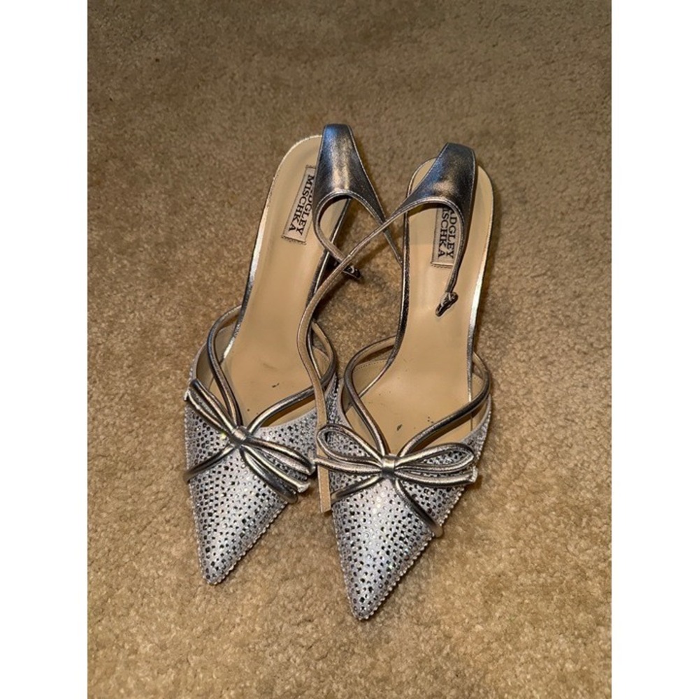 Gently Used Silver Rhinestone BADGLEY MISCHKA Bow Heels Size 11